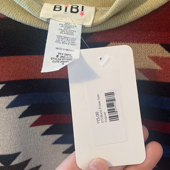 Aztec BiBi sweater - Picture 2 of 3